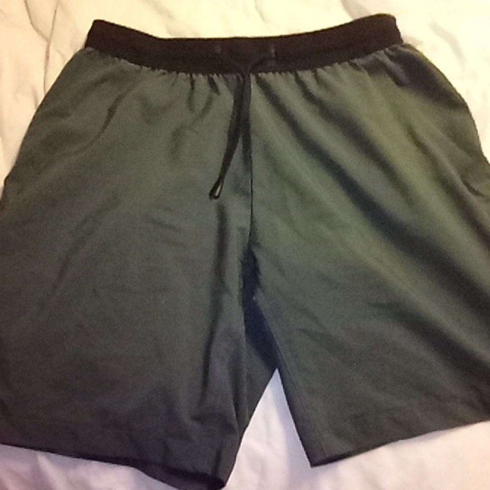 NWOT Decathlon Youth Size M Shorts